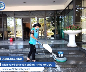 Cắt cỏ, chăm sóc cảnh quan, cung cấp tạp vụ