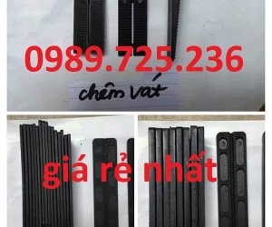 Vai trò của nêm vát chêm kính trong lắp đặt cửa nhôm kính