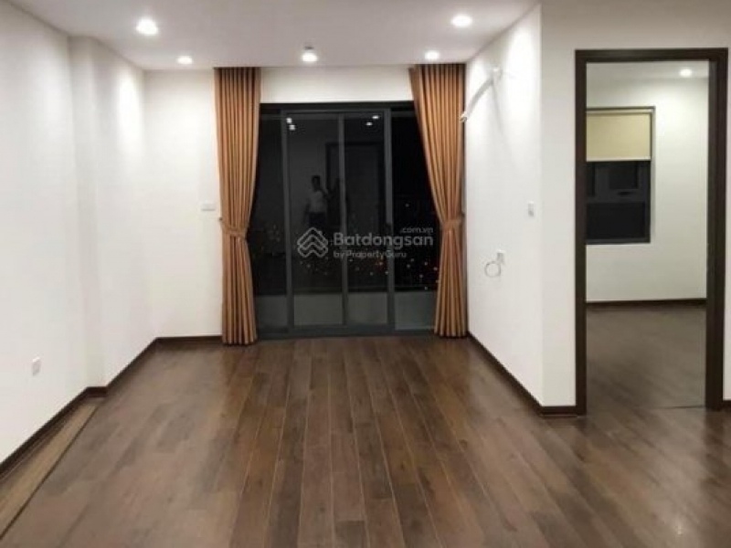 Cho thuê nhà ngõ ô tô phố Bà Triệu, Hà Đông 5 tầng, 60m2, 6 ngủ, 15