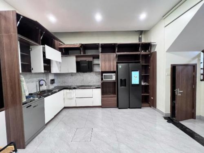 Bán nhà 58 Nguyễn Khánh Toàn, Cầu Giấy 70m2, Ô tô, nhà đẹp, mặt