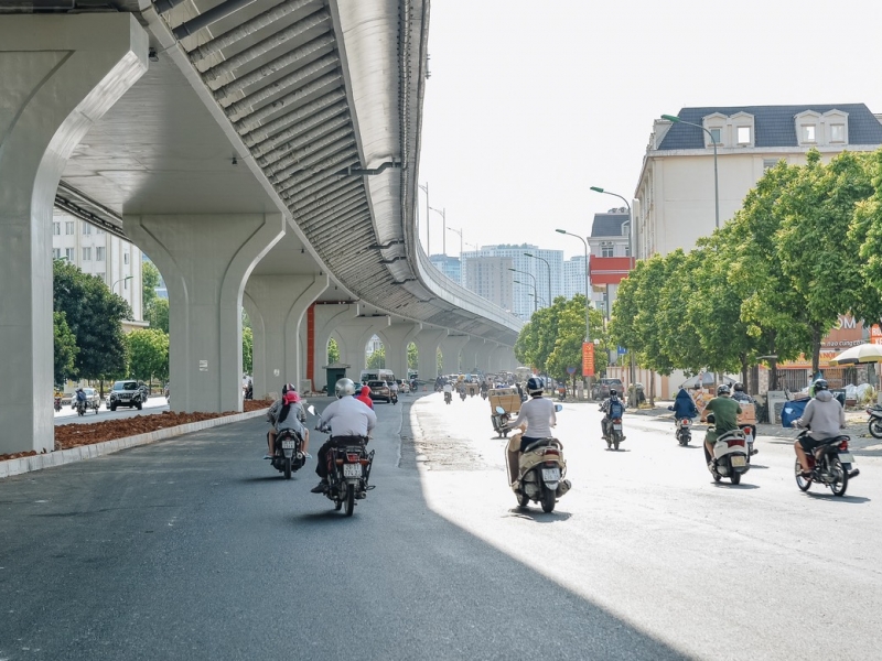 BÁN NHÀ MẶT PHỐ GẦN NGÃ TƯ SỞ - Ô TÔ ĐỖ CỬA - KINH DOANH ĐỈNH CAO -