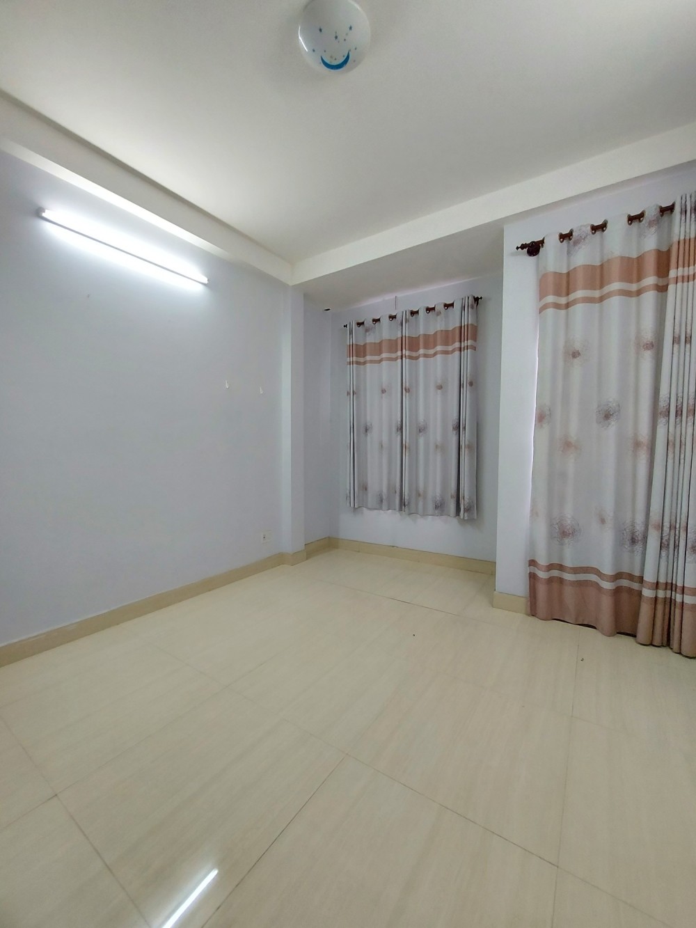 Bán nhà đẹp 1/ Nguyễn Tri Phương, P5, Quận 10, 56m2, 4 tầng, 8.79 tỷ