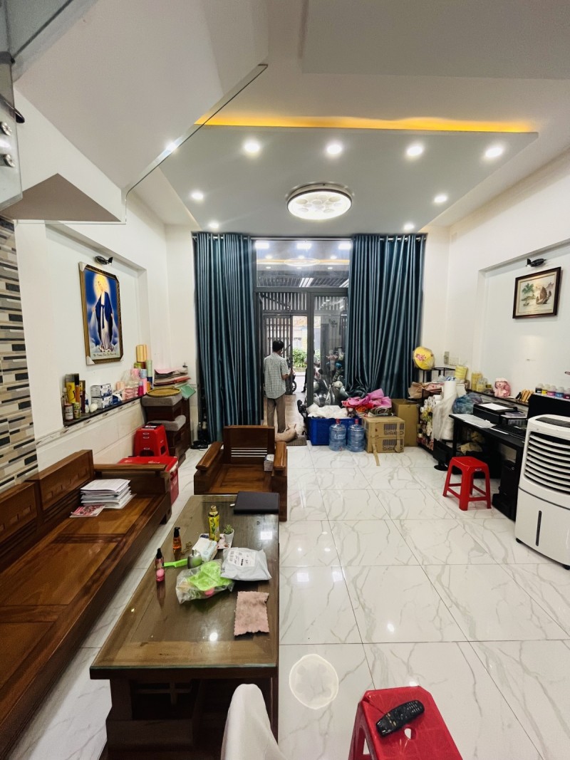 Mặt Tiền Hiệp Thành CiTy Quận 12 90m2 Ngang 5m 4 Tầng Chỉ  9 Tỷ 850.