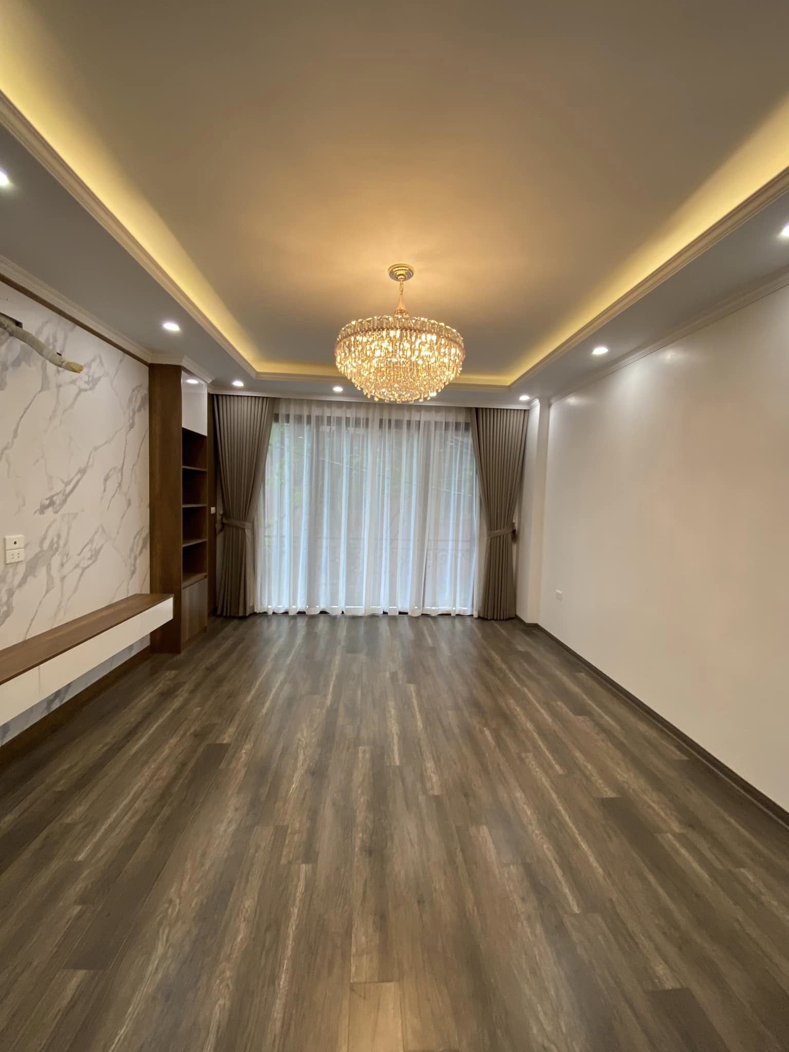 Thuỵ Khuê, Tây Hồ nhà mới đẹp, thang máy, oto, 7tầng, 41m2, giá