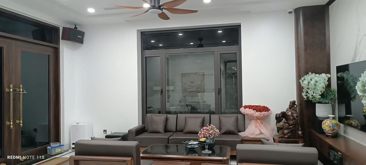 Bán gấp Biệt Thự Ngõ 19 Kim Đồng: 123m2/ 4Tầng Thang Máy,MT