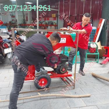 Máy băm nghiền cành cây, thân ngô, cỏ voi Kawasaki BC15