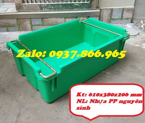 Bán thùng nhựa có quai sắt 2 đầu, thùng nhựa đặc