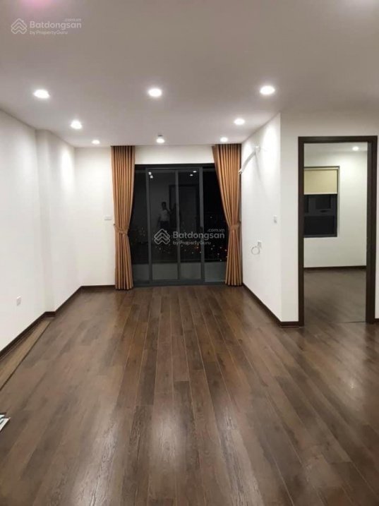 Cho thuê nhà ngõ ô tô phố Bà Triệu, Hà Đông 5 tầng, 60m2, 6 ngủ, 15