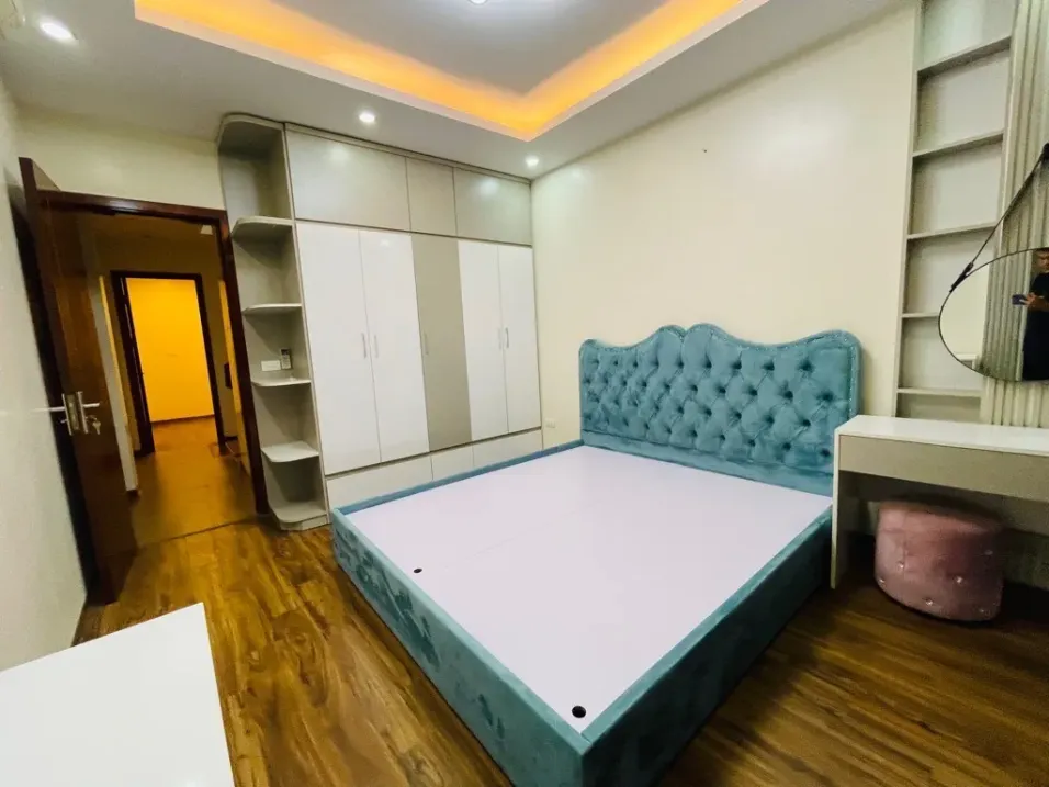 Bán nhà ngõ 37 Dịch Vọng, 36m2, 5 tầng, kinh doanh, ô tô cách nhà