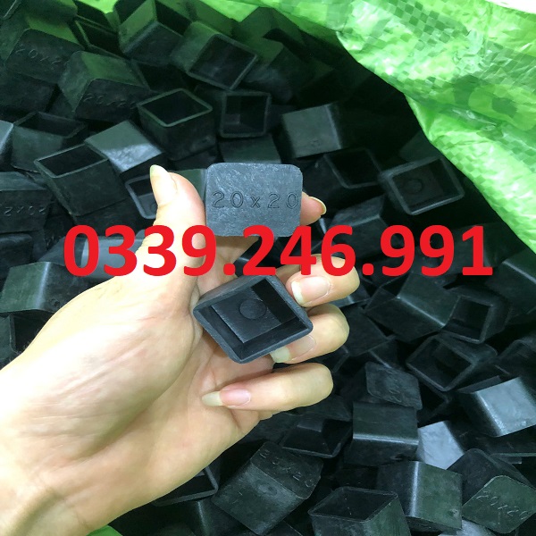 Nắp chụp nhựa sắt hộp vuông 20x20mm 