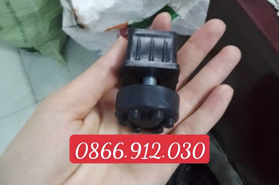 Chân tăng chỉnh chiều cao sắt hộp vuông 30x30mm