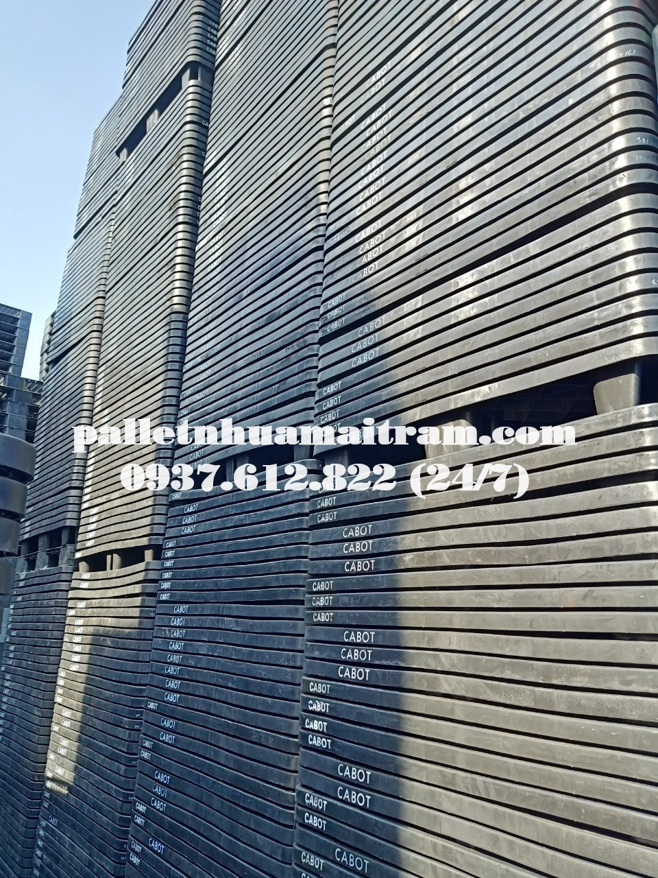 Pallet nhựa cũ An Giang giá sale sập sàn, liên hệ 0937612822 (24/7)