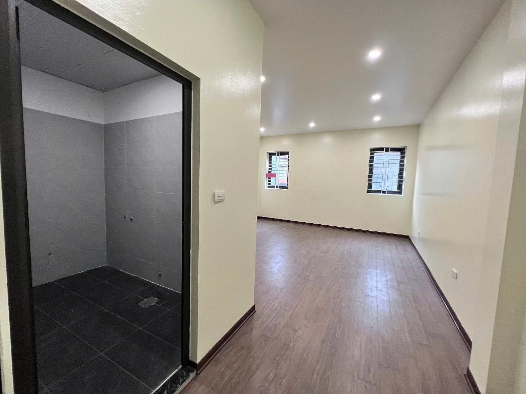 Bán nhà 58 Nguyễn Khánh Toàn, Cầu Giấy 70m2, Ô tô, nhà đẹp, mặt