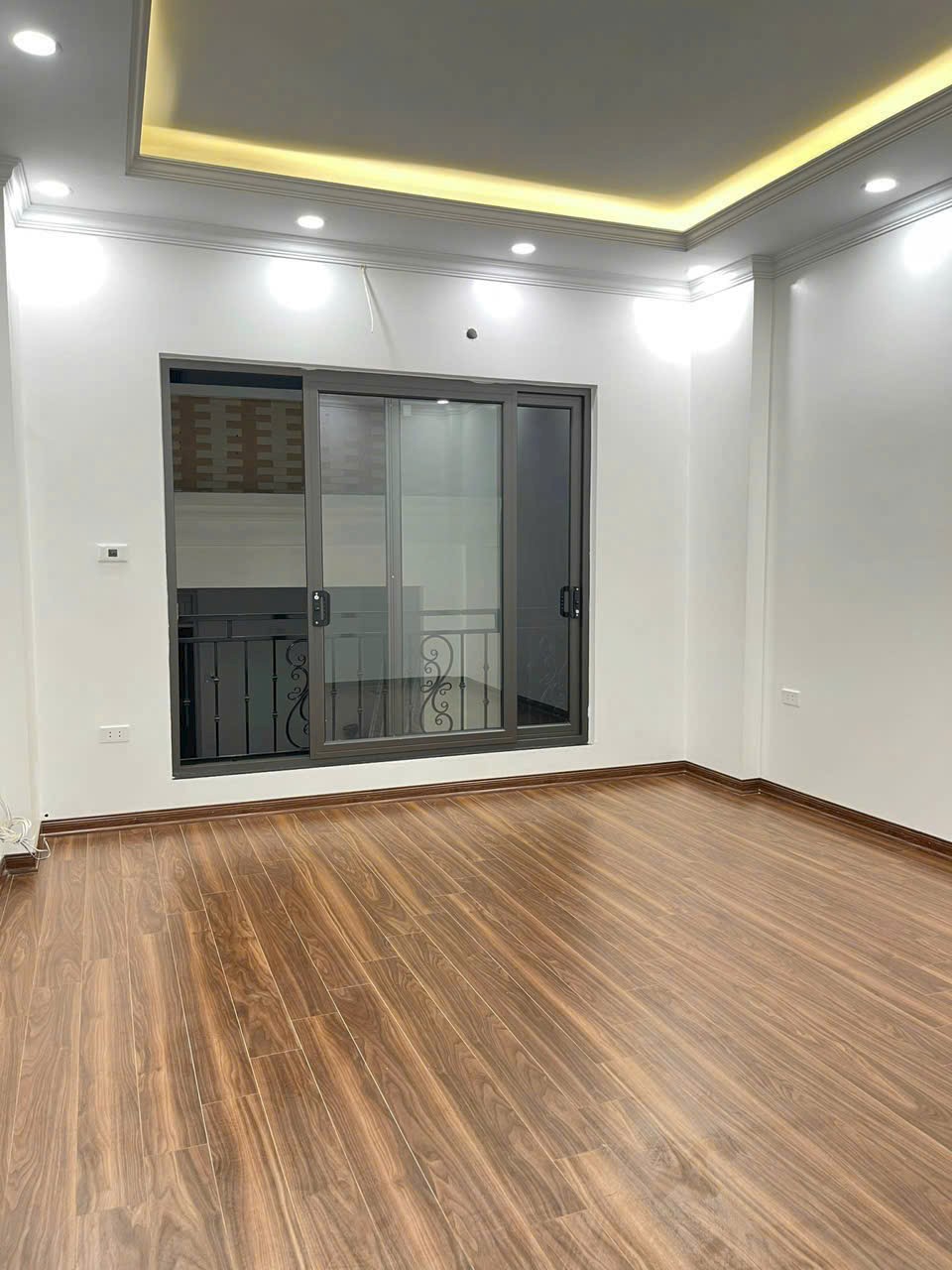 Bán nhà 298 Ngọc Hồi, 56m2, 5 tầng, Ô tô cất trong nhà, chỉ ~7