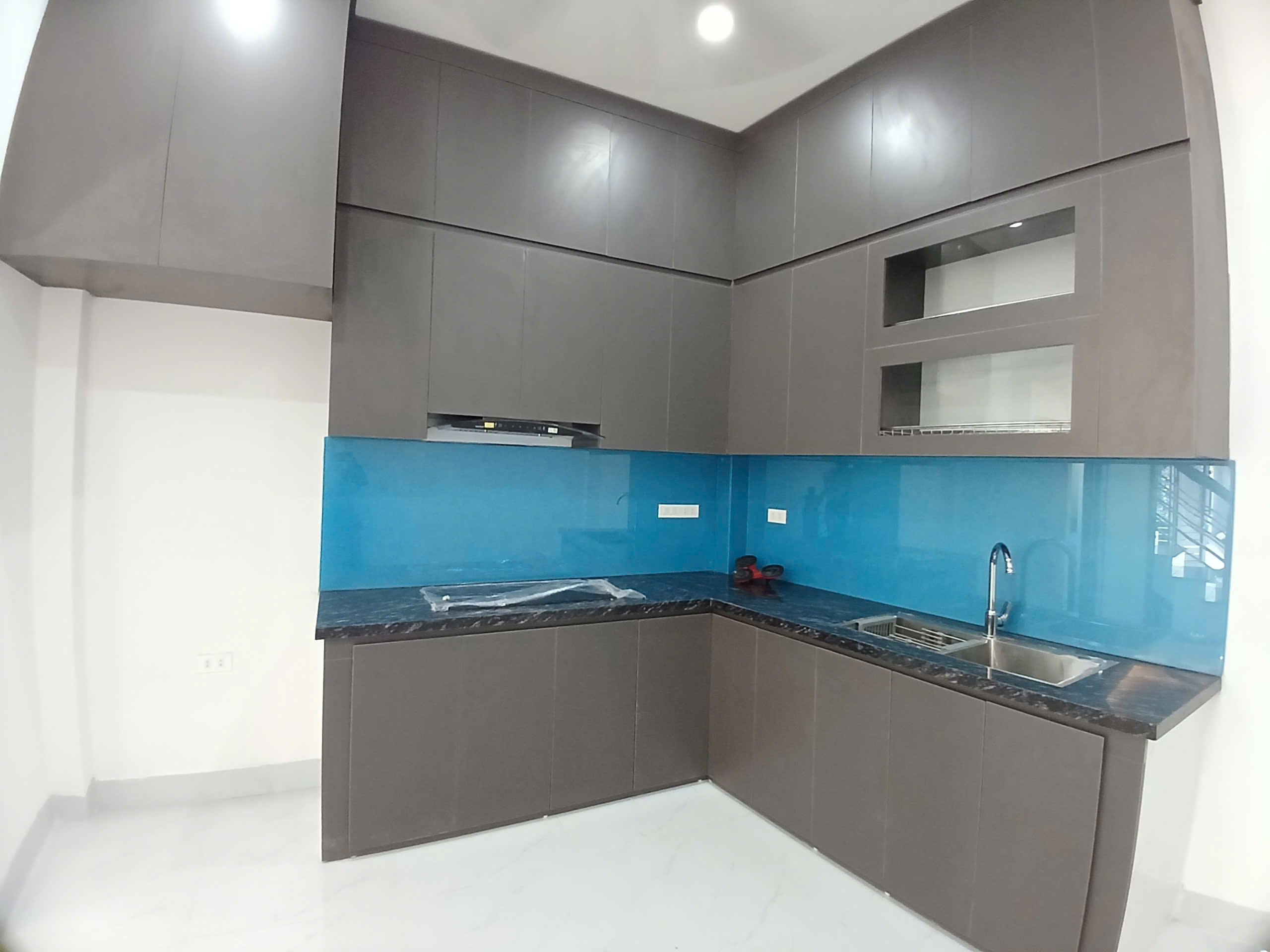 Đa Sỹ, Hà Đông, 42m2, 5 tầng mới, 6 ngủ, Ôtô đỗ cửa, Nhỉnh 5 tỉ. LH