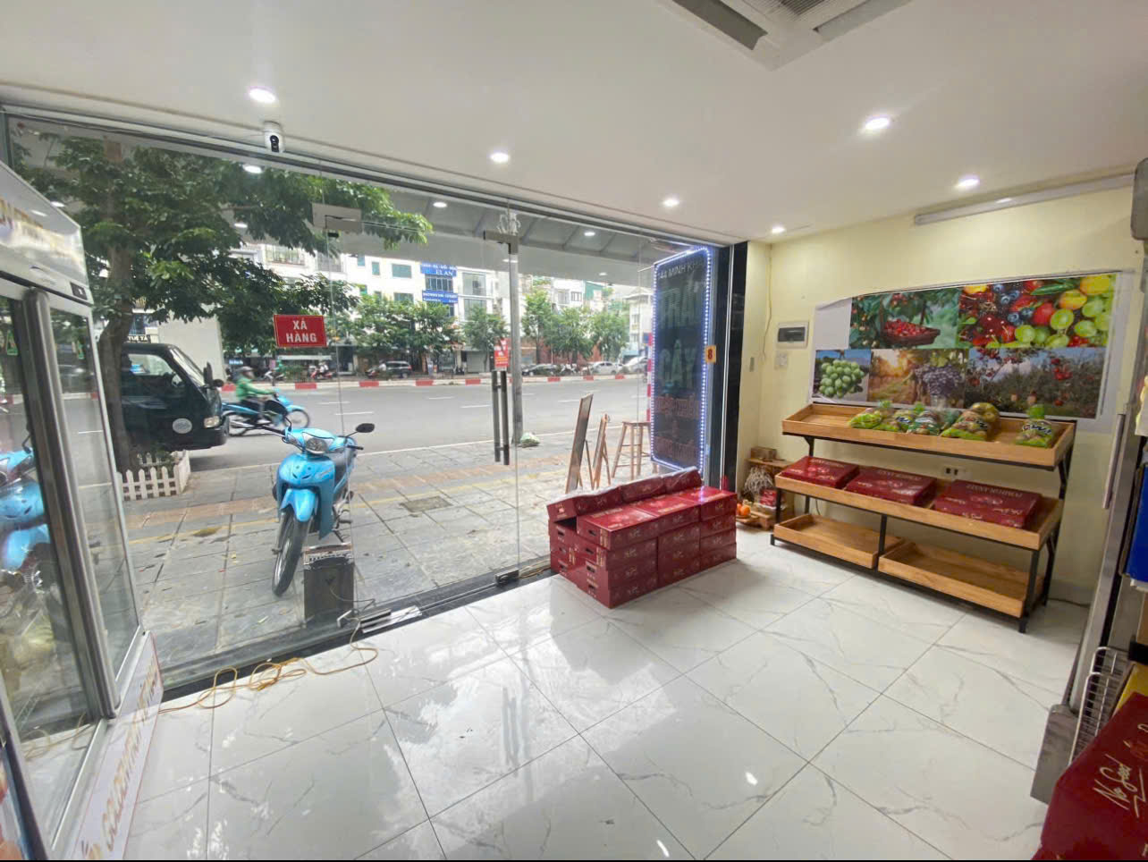 Sang nhượng Shop  trái cây nhập khẩu 144 Minh Khai - Hai Bà Trưng